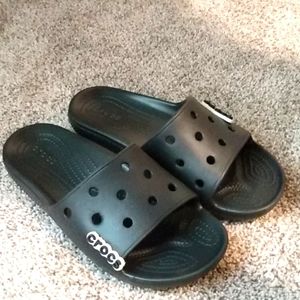 Black Crocs slides size- m7/w9